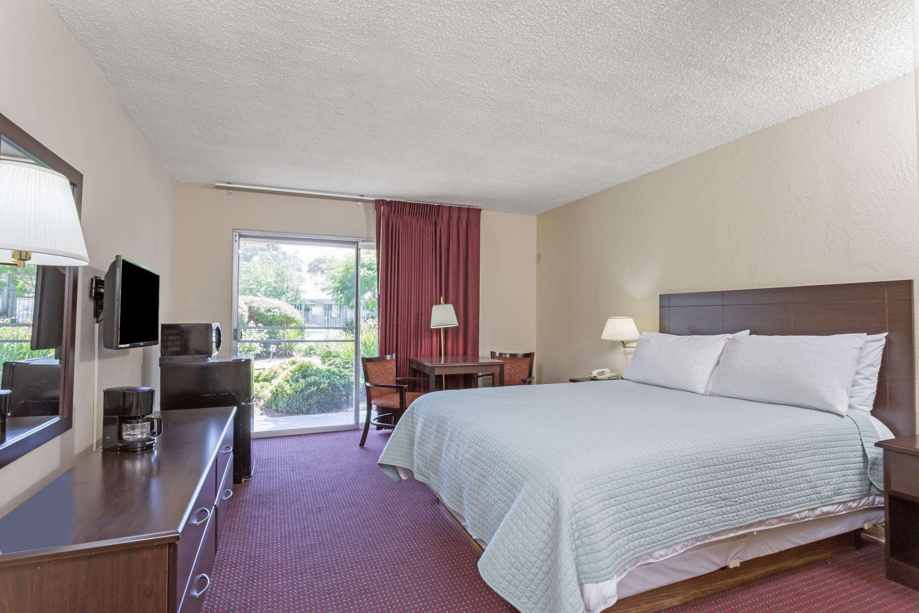 Days Inn By Wyndham Novato/San Francisco מראה חיצוני תמונה