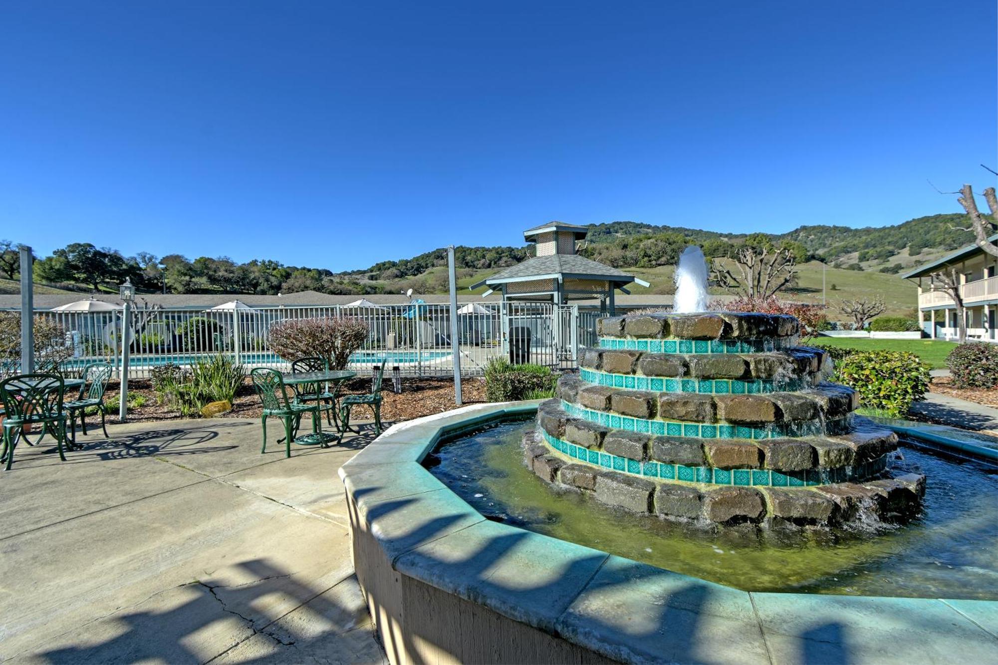 Days Inn By Wyndham Novato/San Francisco מראה חיצוני תמונה