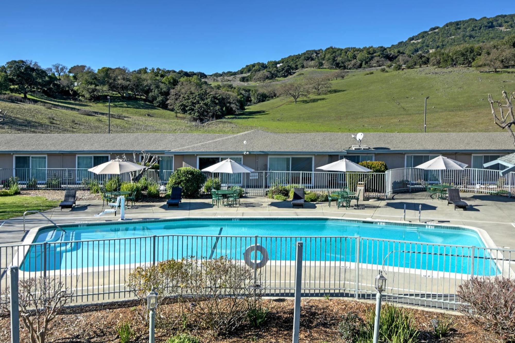 Days Inn By Wyndham Novato/San Francisco מראה חיצוני תמונה
